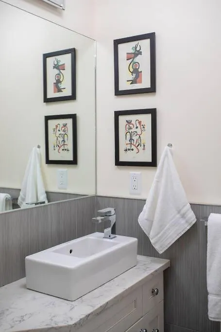 Relaxing Island Home Great Location Stylish Key West 0*,